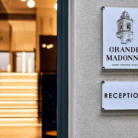Grande Madonna Luxury Boutique Suites Rethymno  Bagian luar foto