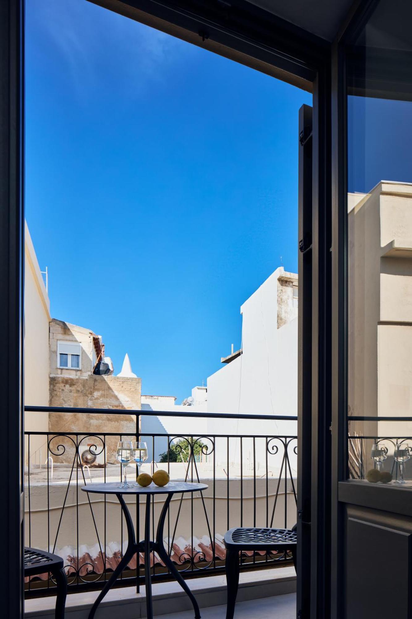 Grande Madonna Luxury Boutique Suites Rethymno  Ruang foto