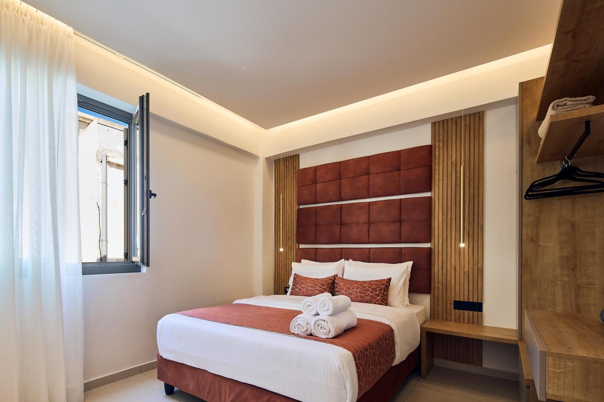 Grande Madonna Luxury Boutique Suites Rethymno  Bagian luar foto
