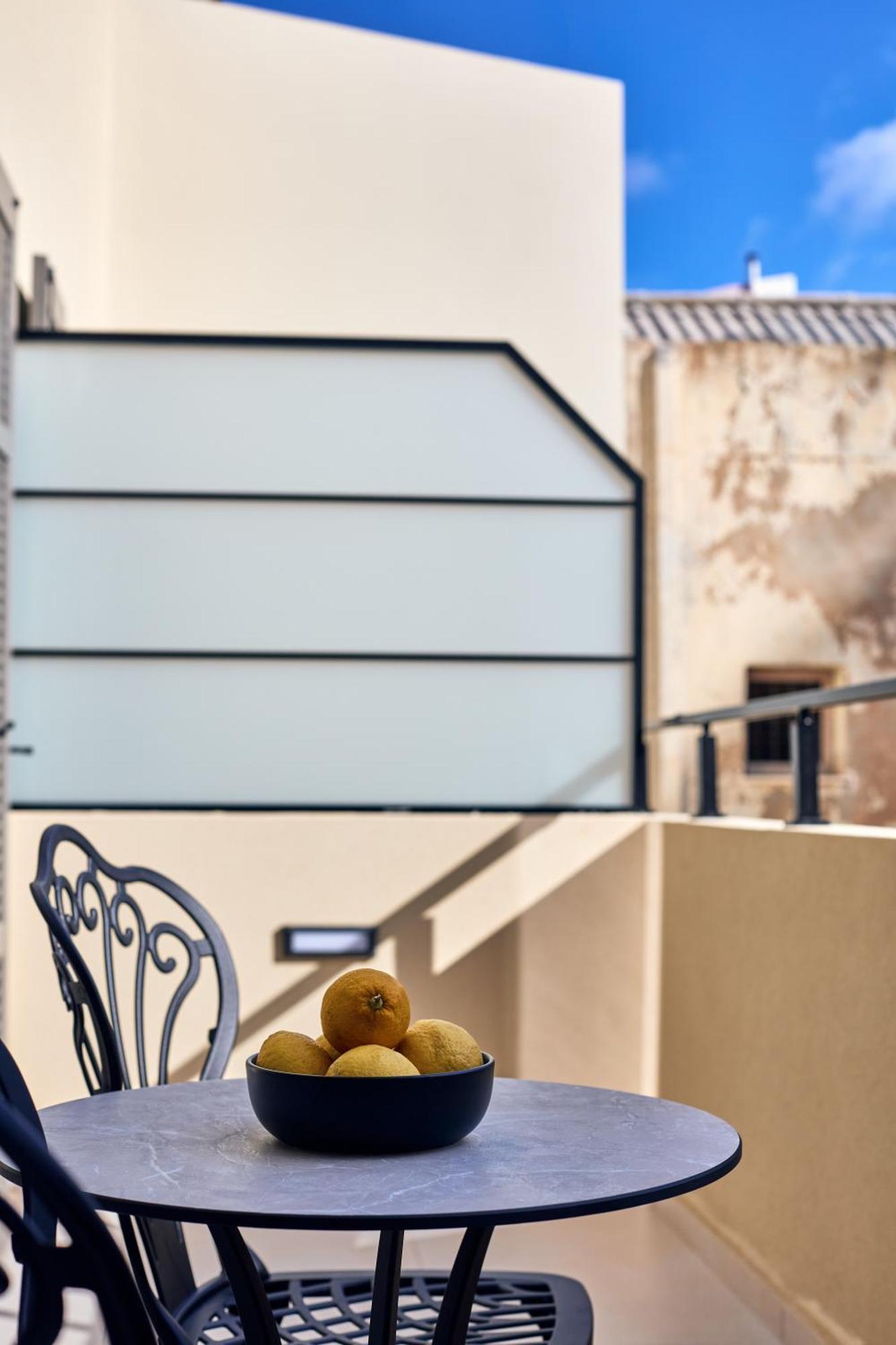Grande Madonna Luxury Boutique Suites Rethymno  Ruang foto
